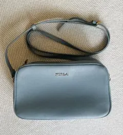 青 furla