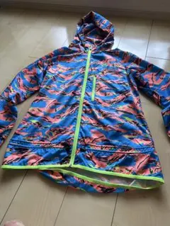 Nike カモフラージュ フード付きジャケット