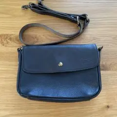 クレドラン　ブラック　レザー　ショルダーバッグ