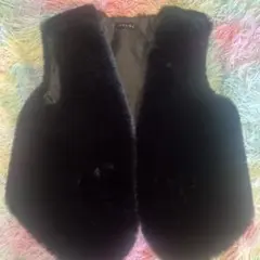 TRUBE 黒 ノースリーブファーコート