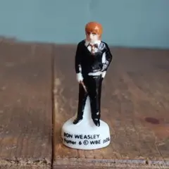 ビンテージフェーブ　ハリーポッター④　フランス雑貨ガレット置物陶器ミニチュア物語