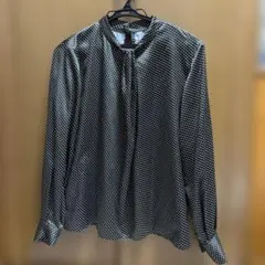 黒と白のドット柄 長袖シャツ