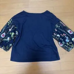 Heart market 花柄刺繍袖トップス