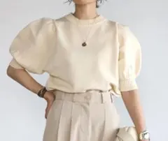 ♦新品　未使用　ボンジュールサガン　人気トップス　細見え　M　Lサイズ♦のサムネイル