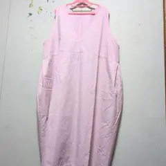 極美品2025SSネストローブ 超撥水バックVネックノースリーブワンピース