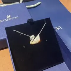 Swarovski 白鳥 ネックレス