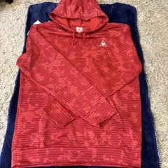 le coq sportif 薄手パーカー ポケット•フード付 赤 柄 Ｍサイズ
