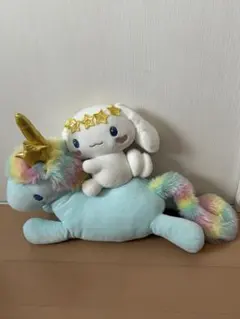 ユニコーンとウサギのぬいぐるみ