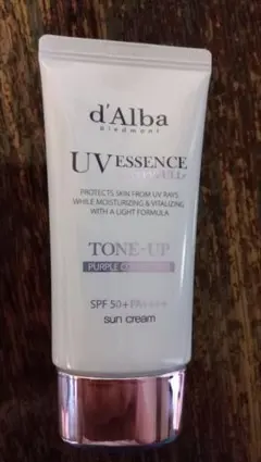 d'Alba UVエッセンス トーンアップ サンクリーム
