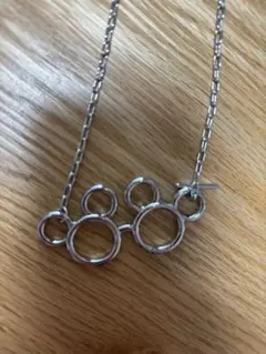 ディズニーリゾート　ミッキー　メガネホルダー　サングラスホルダー　シルバーのサムネイル