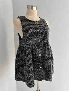 美品⭐︎ツイードペプラムベスト金ボタンゴールドラメM