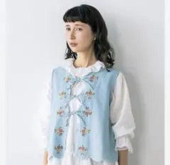 [kazumixSamansa Mos2]刺繍入リボンベスト