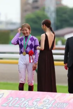 オークス　ジュウリョクピエロ　今村聖奈騎手　フォトＬサイズ