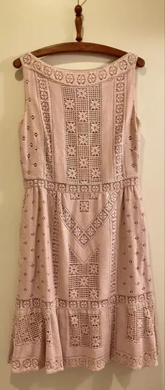 2026年最新】VALENTINO レディース ノースリーブひざ丈ワンピースの