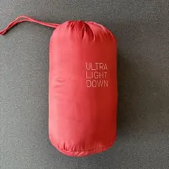 ユニクロULTRA LIGHT DOWN フード付き