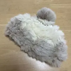 ラビットファー　ポンポン付き帽子