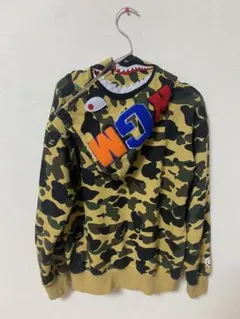 A・BATHING APEシャークパーカー イエローカモ Mサイズ