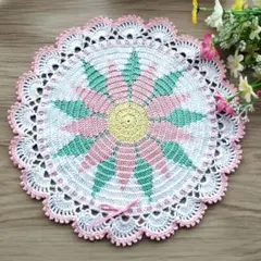 パステルカラー　お花のレース編みドイリー　テーブルセンター　インテリア