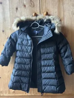 黒いフード付きダウンコート 100cm ユニクロ