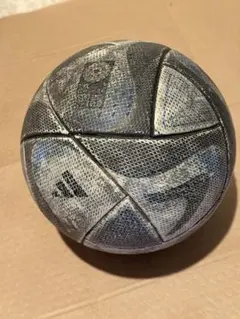 サッカーボール アディダス