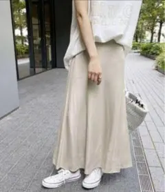 spick and span フィブリルサテンロングスカート　38 ベージュ