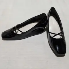 【美品】velikoko パンプス ブラック 21.0cmのサムネイル