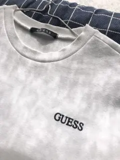 guess トレーナー