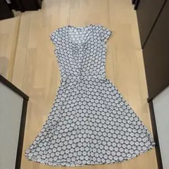 ★タイムセール★アーモワールカプリス　EGERIE 花柄 半袖ワンピース T1