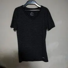 Nike Dri-Fit Vネック半袖Tシャツ Mサイズ