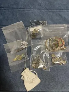 ピアス　ネックレス　まとめ売り　ミッキー　古着アクセサリー　古着ピアス