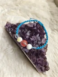 水晶天然石マクラメ編みブレスレット　ハンドメイド