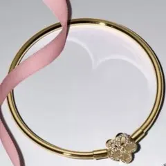 Pandora フラワーモチーフ バングル　箱袋あり Pandora フラワーモチーフ バングル 箱袋あり - メルカリ