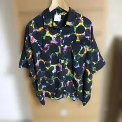 ScoLar 総柄 半袖シャツ ブラック系のサムネイル