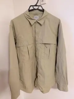 WOOLRICH ナイロンシャツ ベージュ USA Mサイズのサムネイル