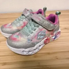 Skechers LEDライト付きスニーカー　17センチ　ハート柄