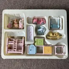 【値下げ】シルバニアファミリー 赤ちゃん用家具セット ミニチュア　箱付き