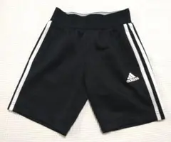 adidas　ハーフパンツ　ブラック　120cm