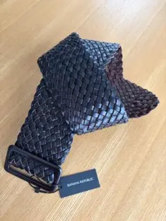 【新品】BANANA REPUBLIC 編み込みレザーベルト ダークブラウンのサムネイル