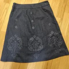 ローラアシュレイ 刺繍入りスカート