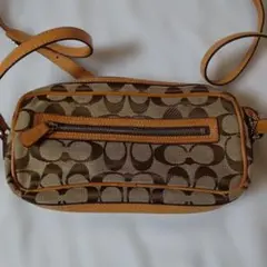 最終価格・コーチシグネチャーショルダーバッグ・美品