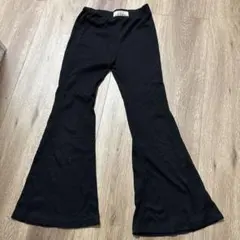 ブラック フレアパンツ