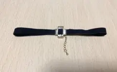 黒ベルベットチョーカー 金属製バックル付き