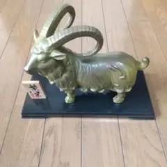【美品】羊　ヤギ　ブロンズ像　北欧　置物　インテリア　工芸品　美術品　A2957 美品】羊 ヤギ ブロンズ像 北欧 置物 インテリア 工芸品 美術品