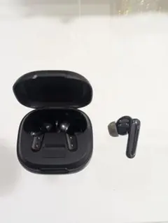 ケース+左耳 Anker Soundcore P40i