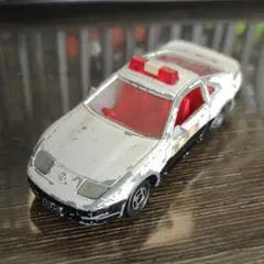 Item thumbnail for item 07833361-b5a0-48d2-bbef-3cb963576363