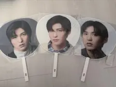 SnowMan目黒蓮うちわ