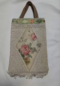 ハンドメイド バッグ やや小さめです