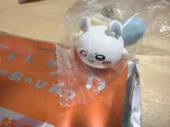 映画 ちいかわ 人魚の島のひみつ 特典 うさぎ モモンガ チャームミニフィギュア