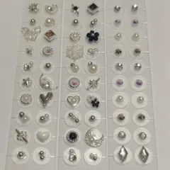 【サービス品】耳ツボジュエリー　60粒 まとめ売り　シルバー