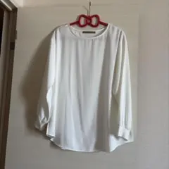 美品　アンナケリー　デシンブラウス　ホワイト